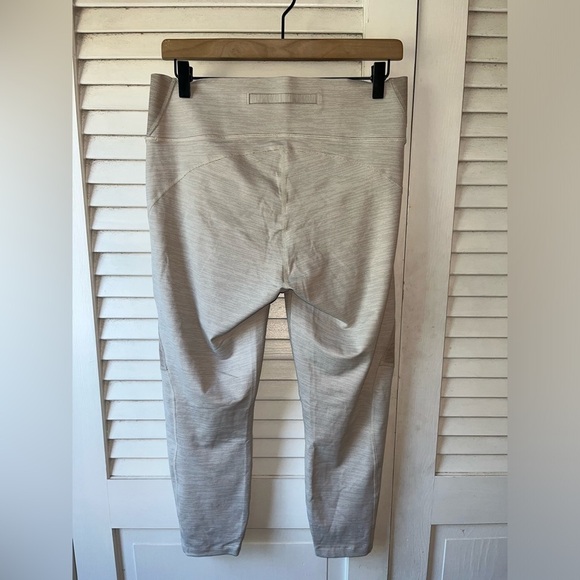 Outdoor Voices TechSweat Core 7/8 Two-Tone Leggings Coyote/Atmosphere XL Sporty - Picture 4 of 5